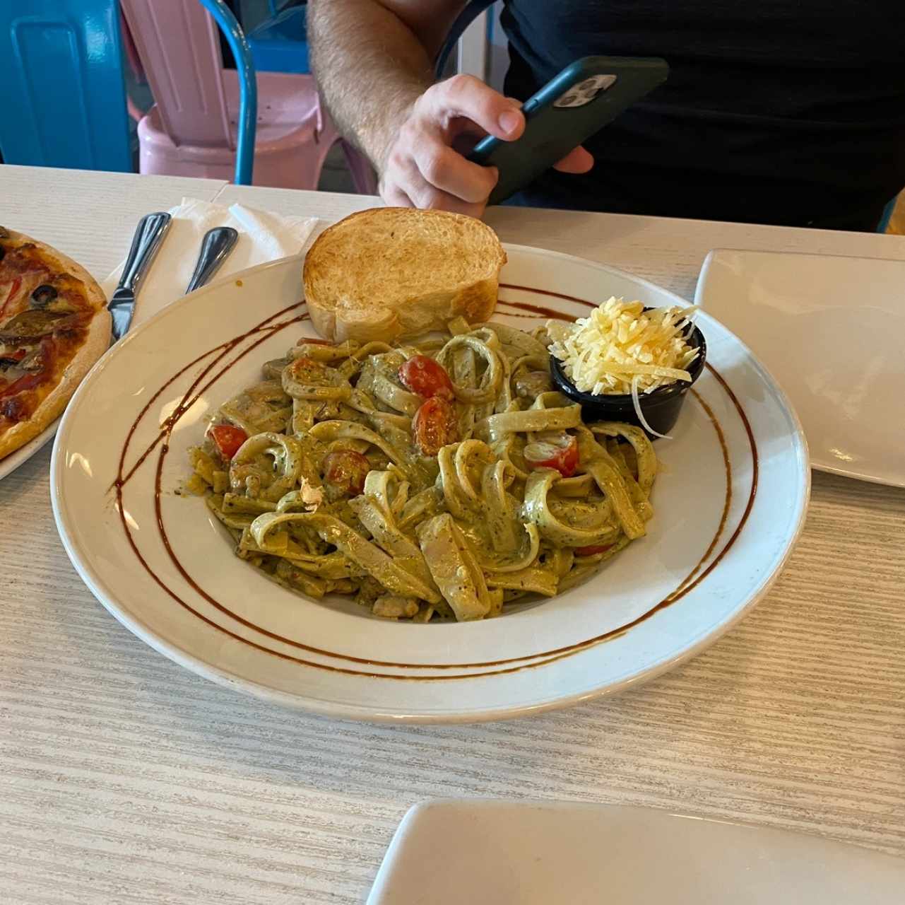 Pasta Dos Amigos