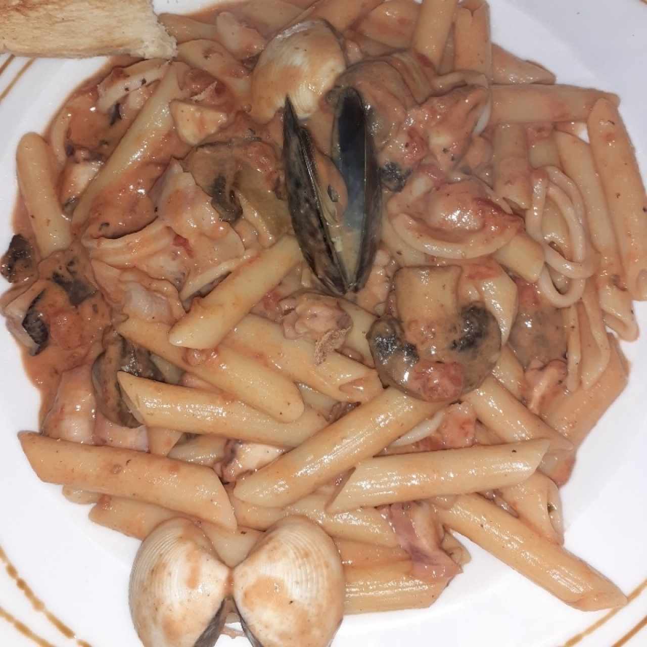 pasta Aglio Rosso