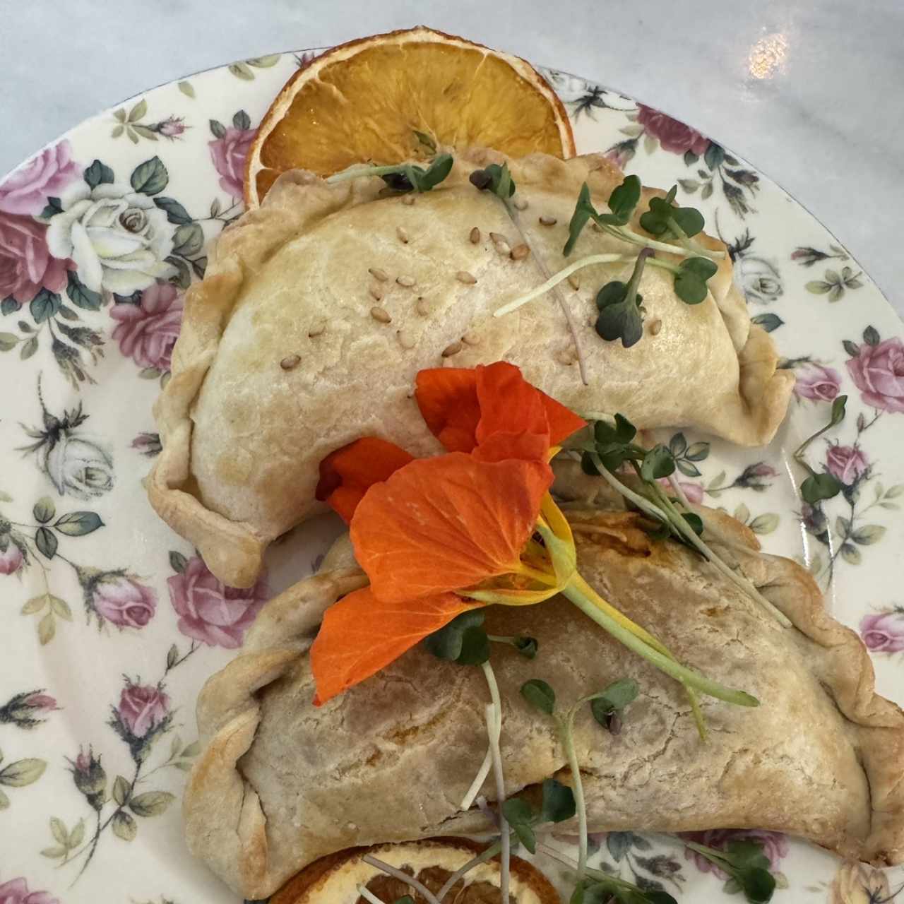 Empanadas de queso,Ropa Vieja o Pollo