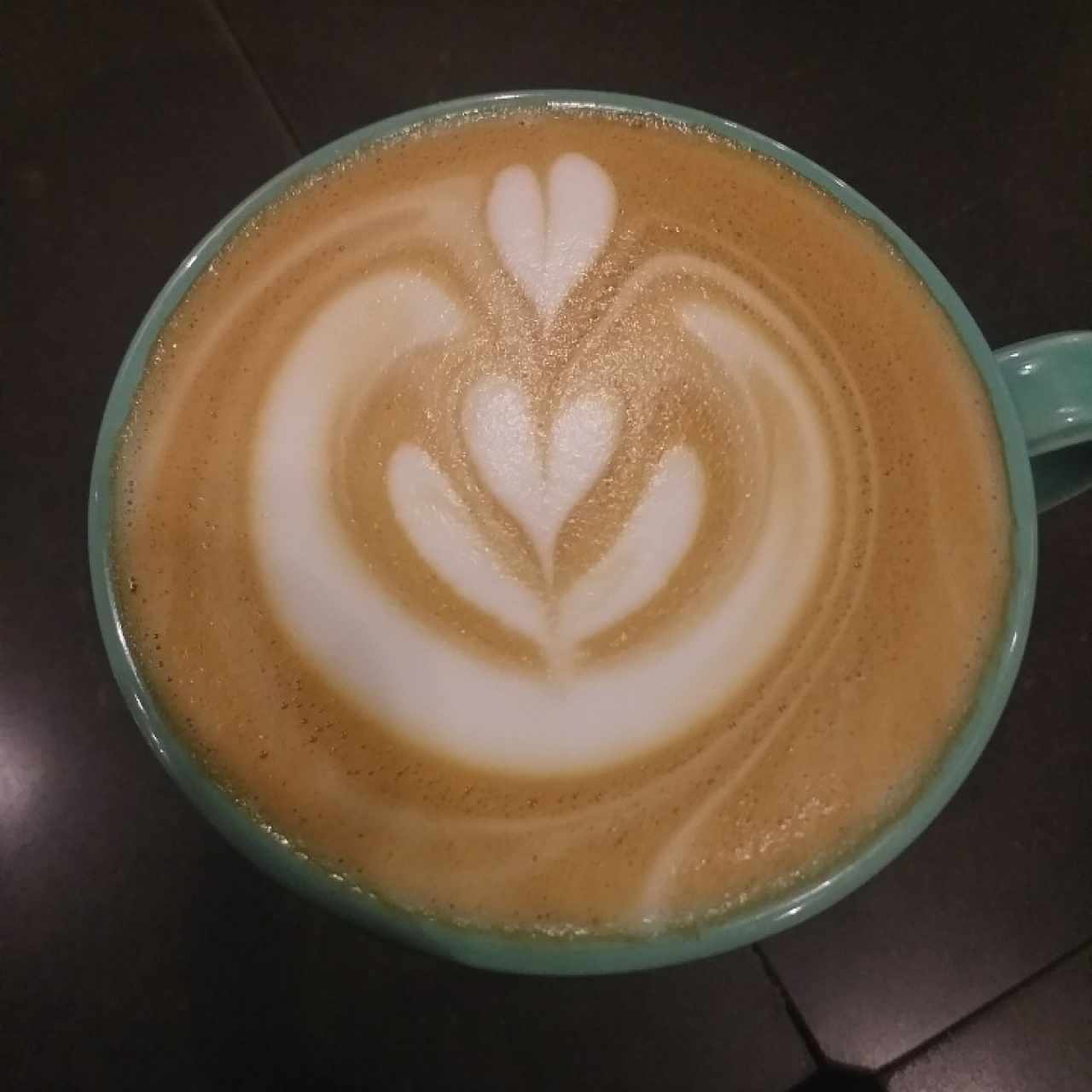 mi hermoso capuchino hecho con amor 