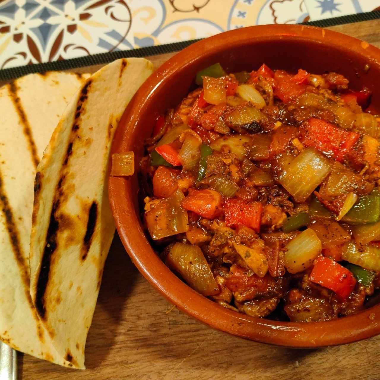 Platos Fuertes - Cazuela de Pollo