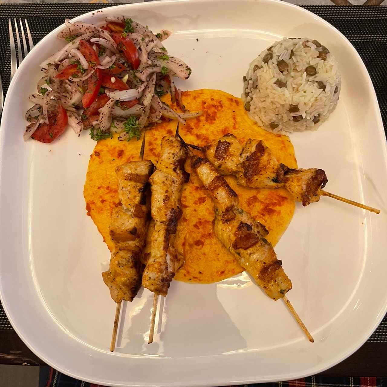 Platos Fuertes - Pollo Shish