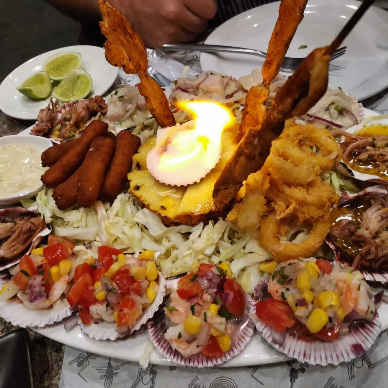 Piqueo Especial de Mariscos Nazca