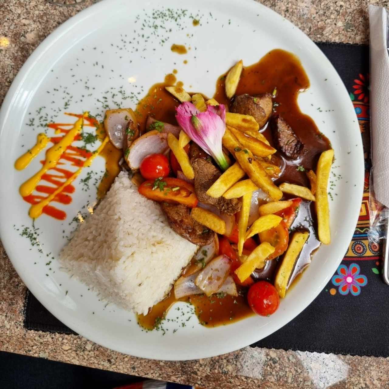 Lomo Saltado