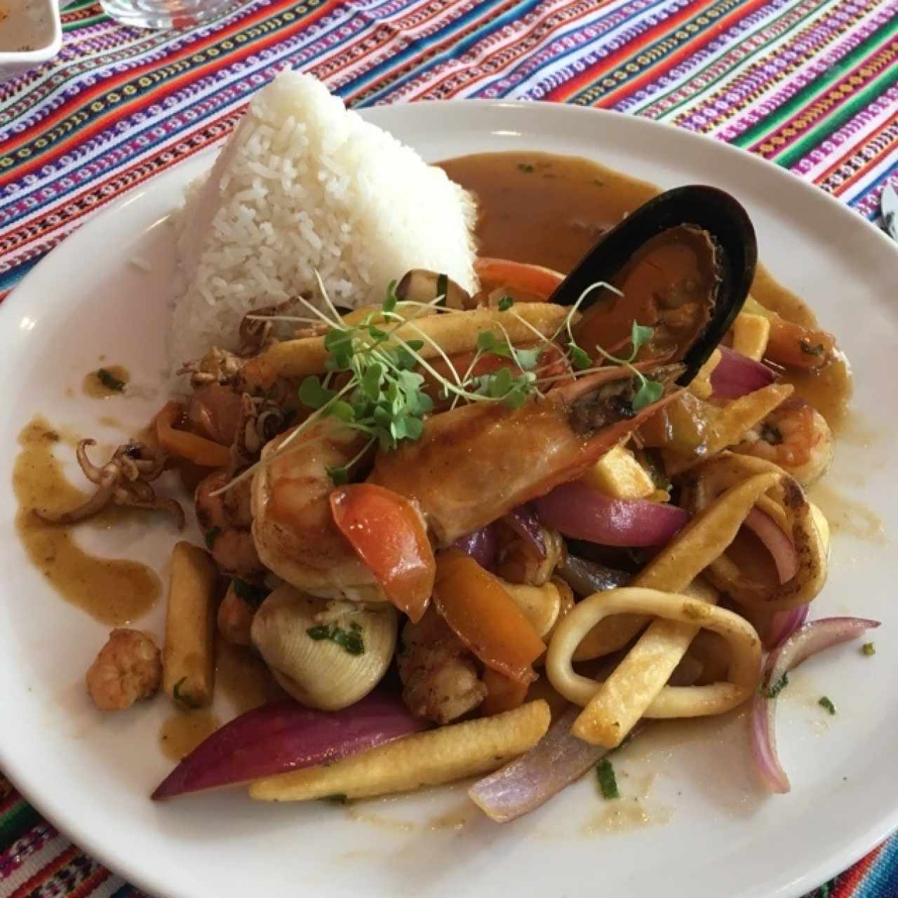 salteado de mariscos