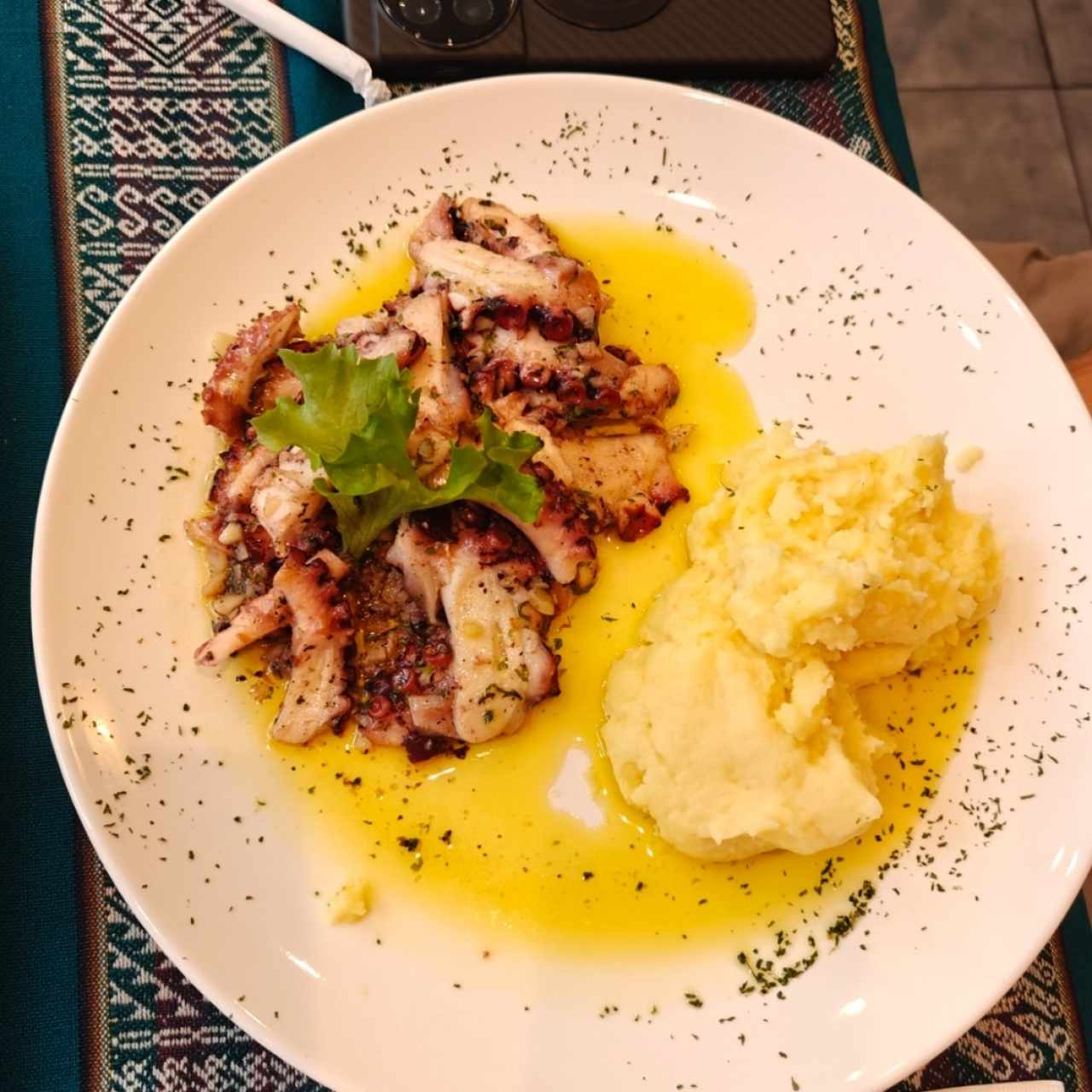 Pulpo al Ajillo