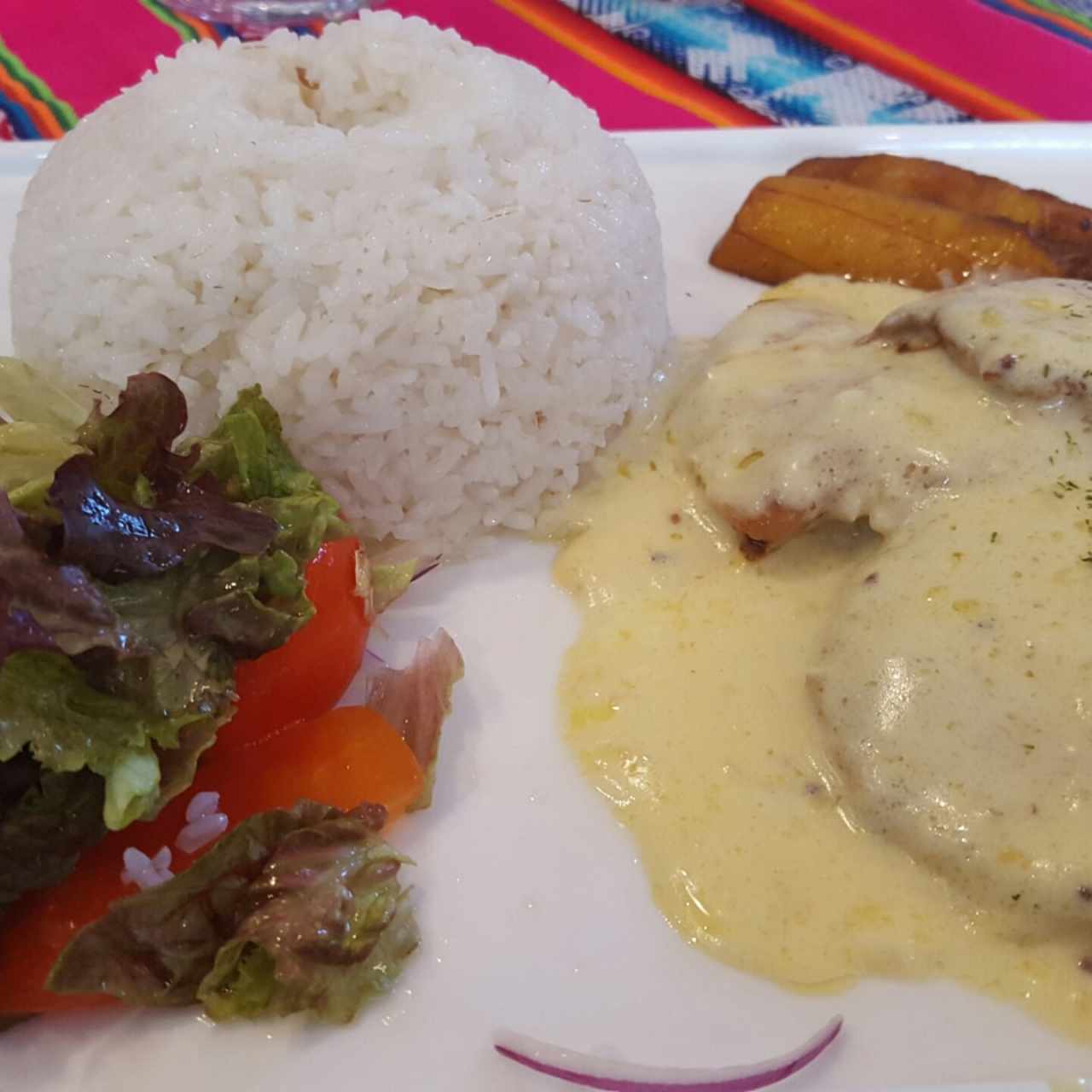 Medallones de Pollo con guarnición