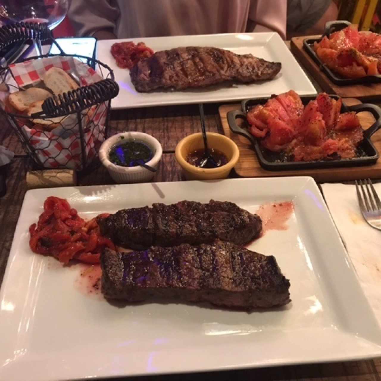 Rib Eye y Asado de Tira