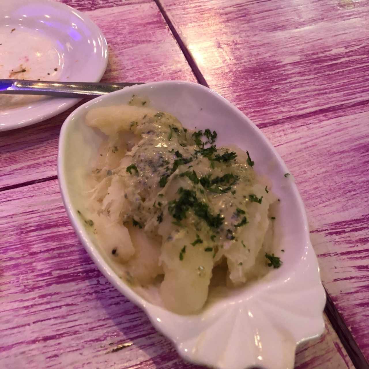 Yuca al mojo