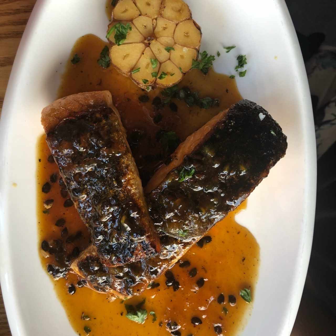 salmon en salsa de maracuya 