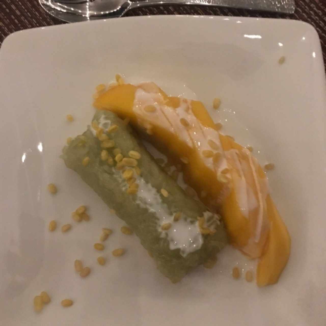 mango with sticky rice