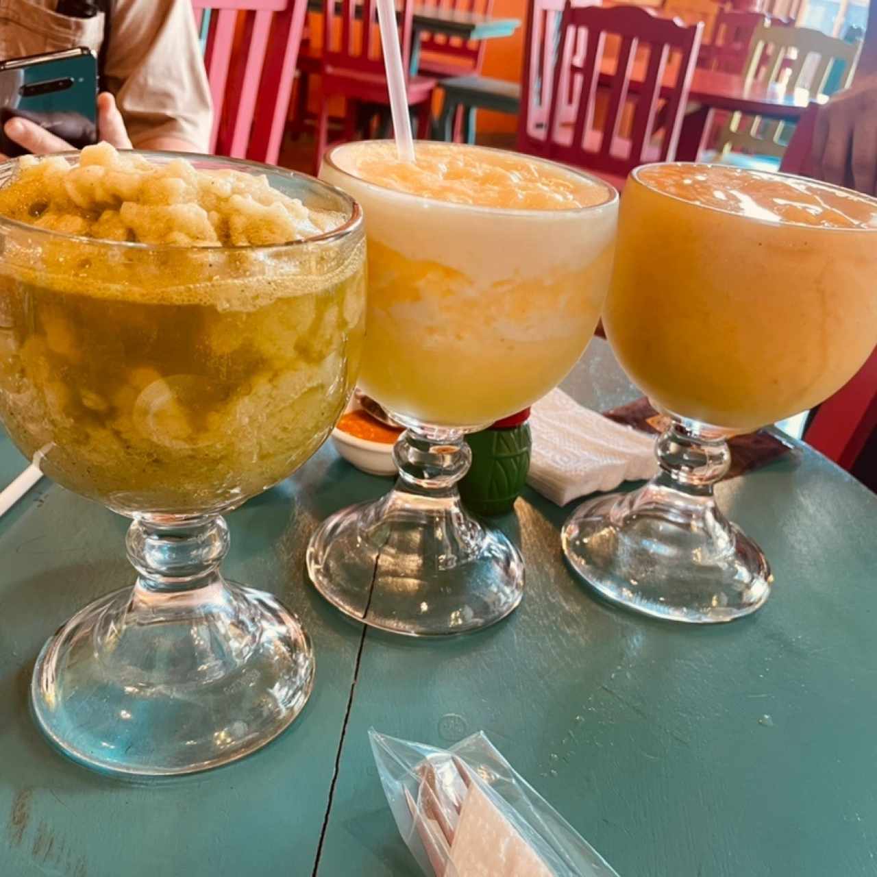 Licuado Limonada con Hierbabuena, Licuado de Piña y Licuado de Maracuyá