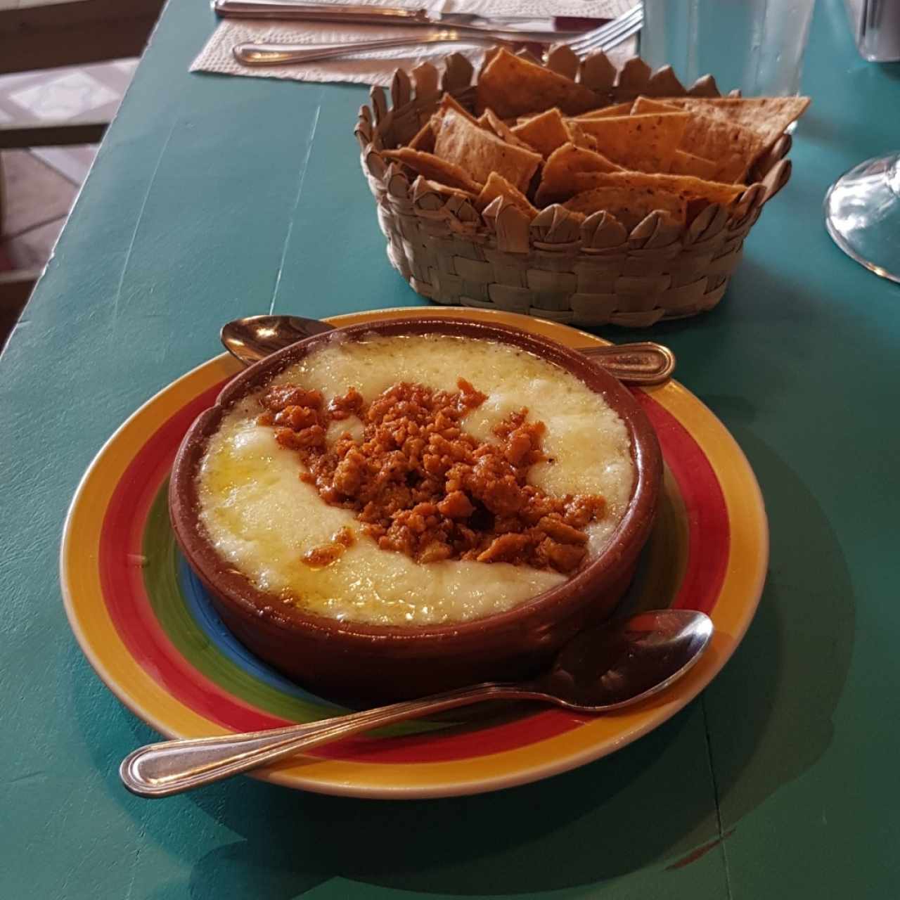 Queso Fundido con chorizo