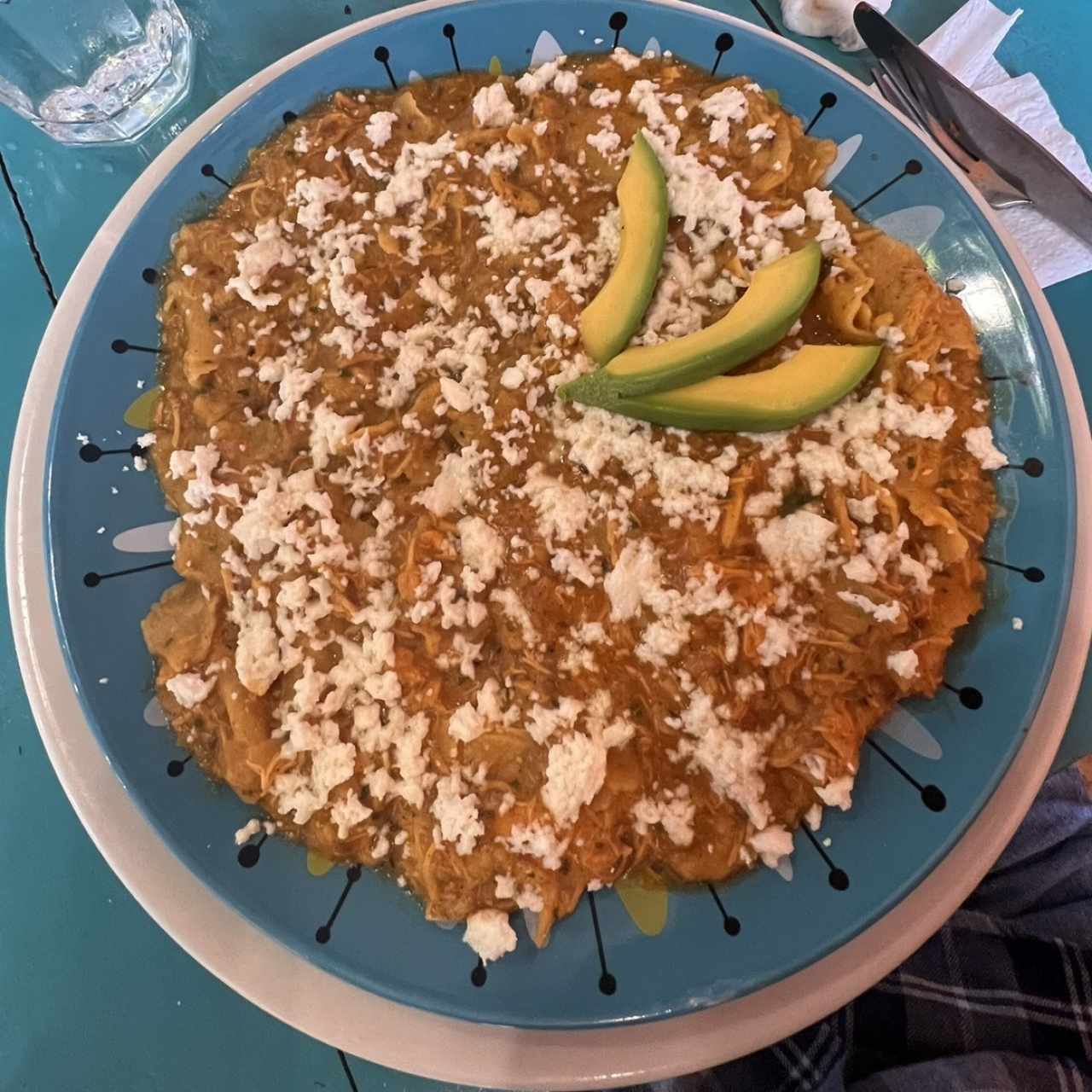 Chilaquiles - Chilaquiles Divorciados de pollo