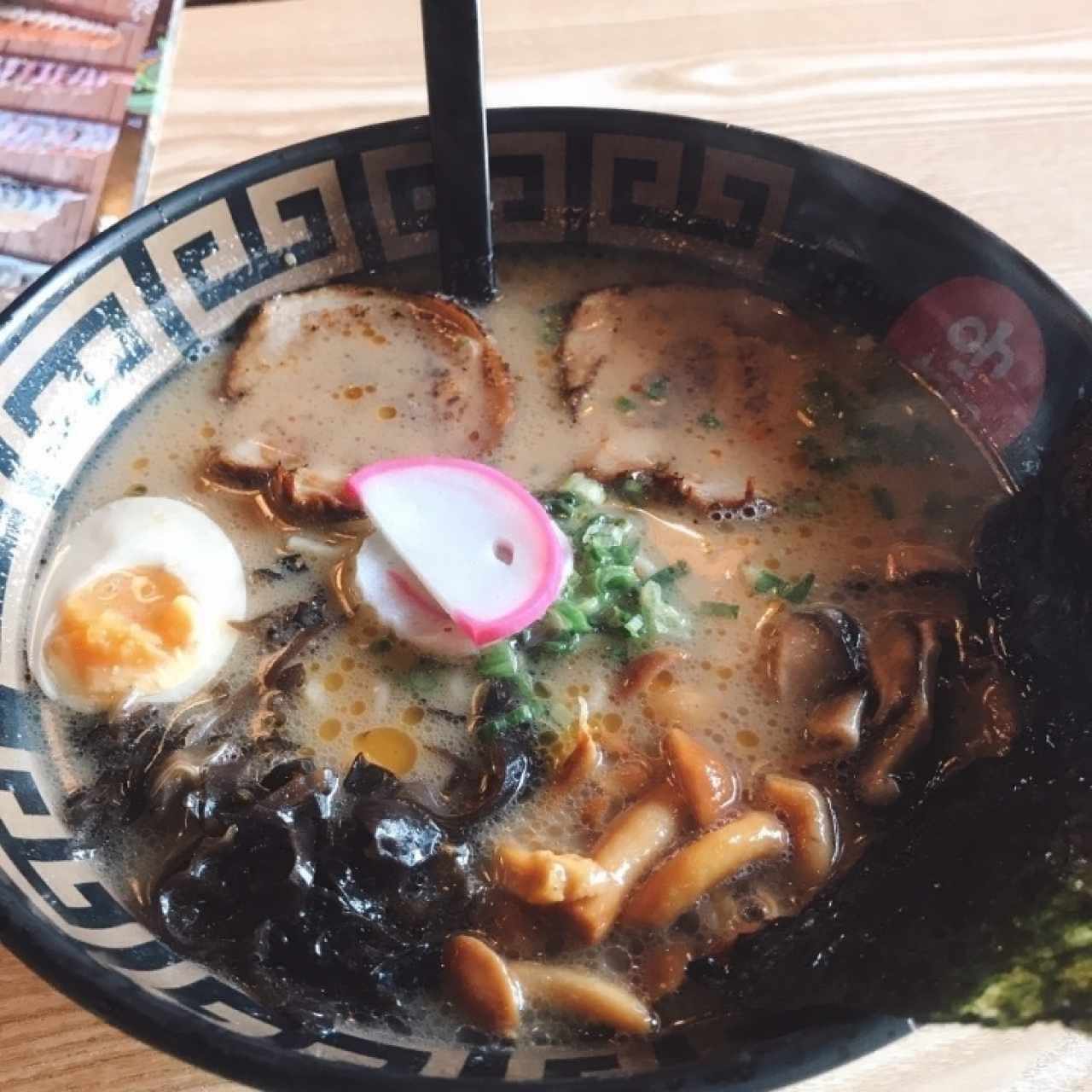 Ramen Tonkutso