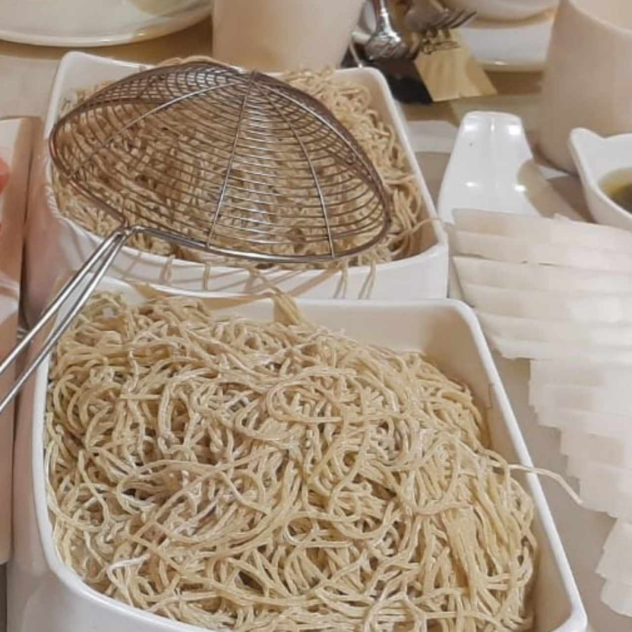 Acompañamientos variados - Fideo de huevo