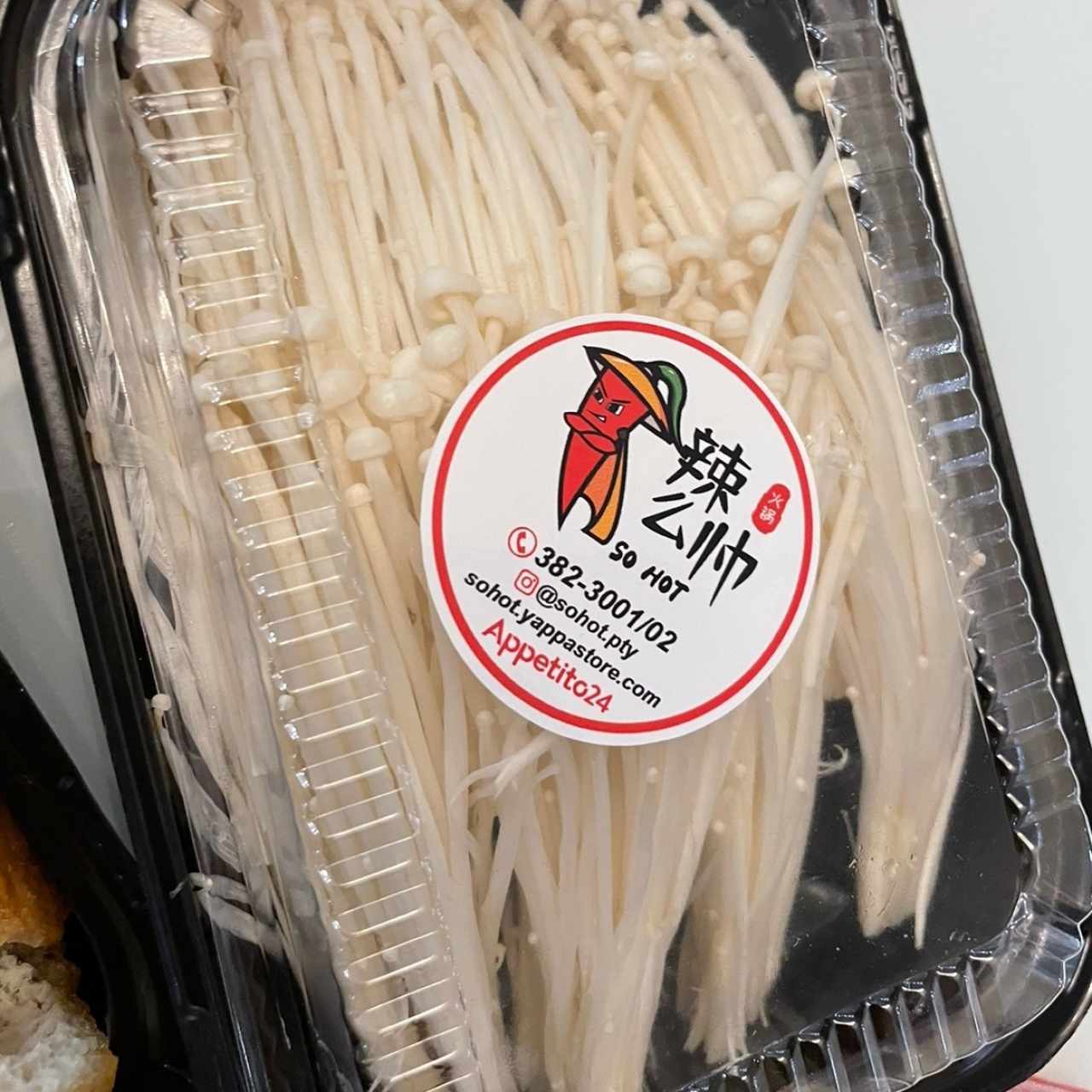 Acompañamientos variados - Enoki mushroom