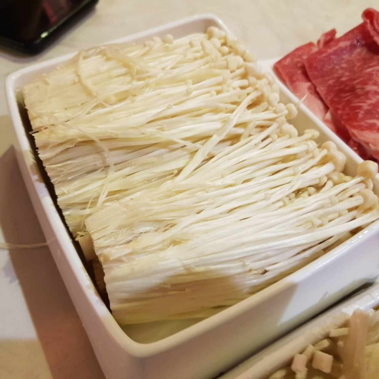 Acompañamientos variados - Enoki mushroom