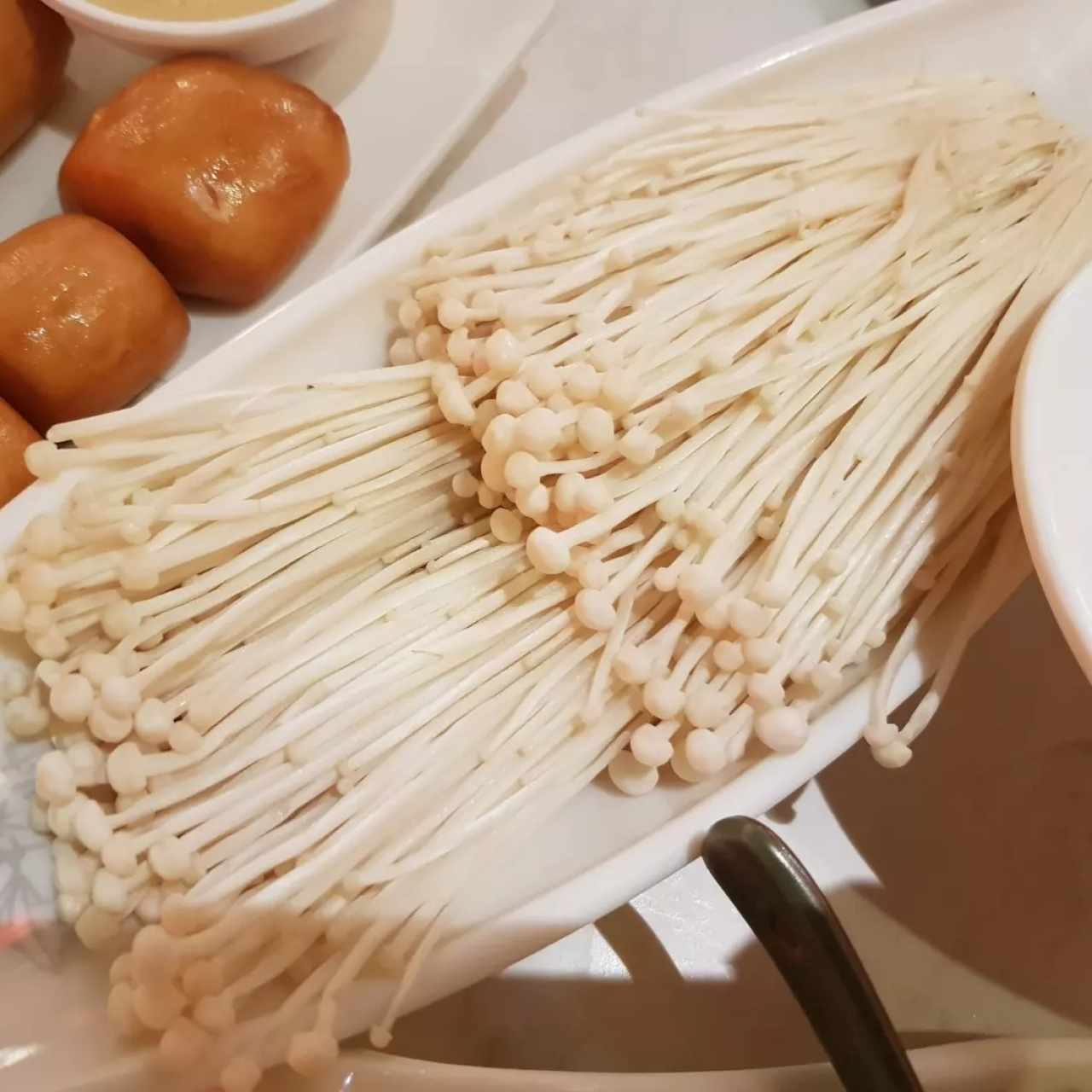 Acompañamientos variados - Enoki mushroom