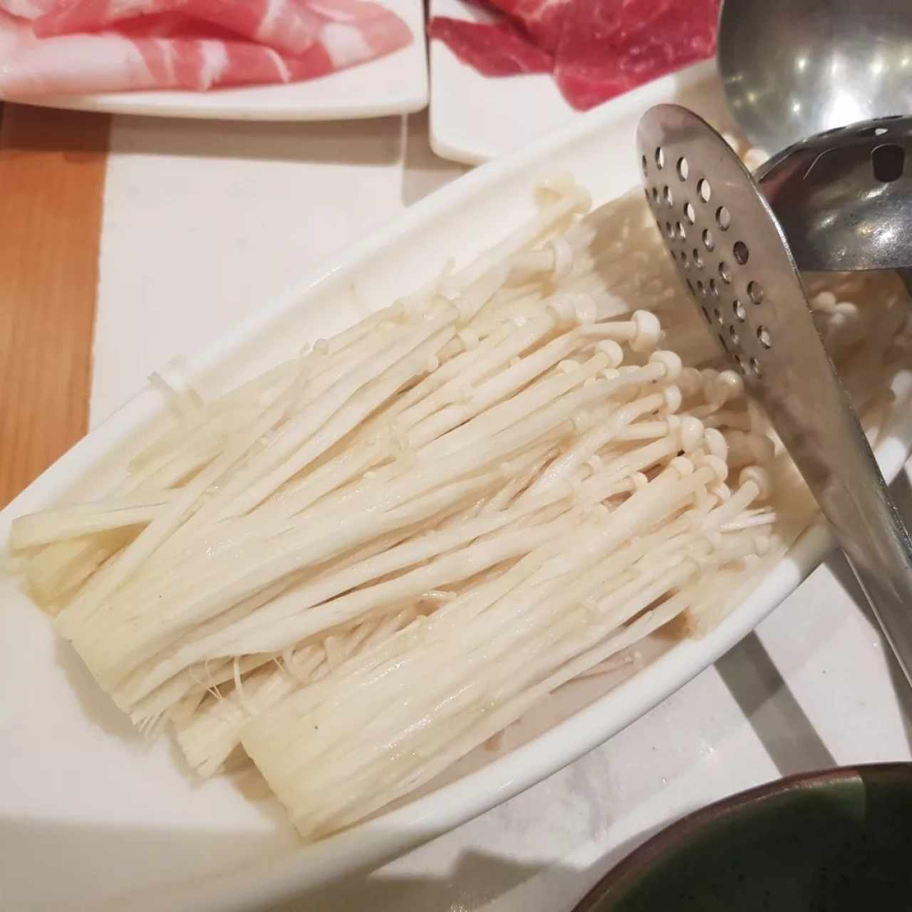 Acompañamientos variados - Enoki mushroom