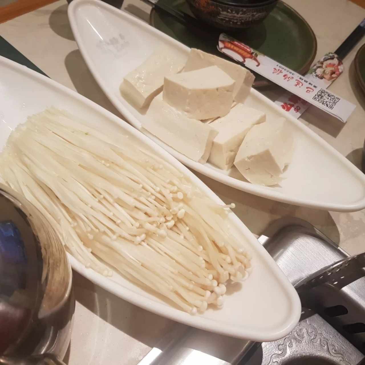 Acompañamientos variados - Enoki mushroom