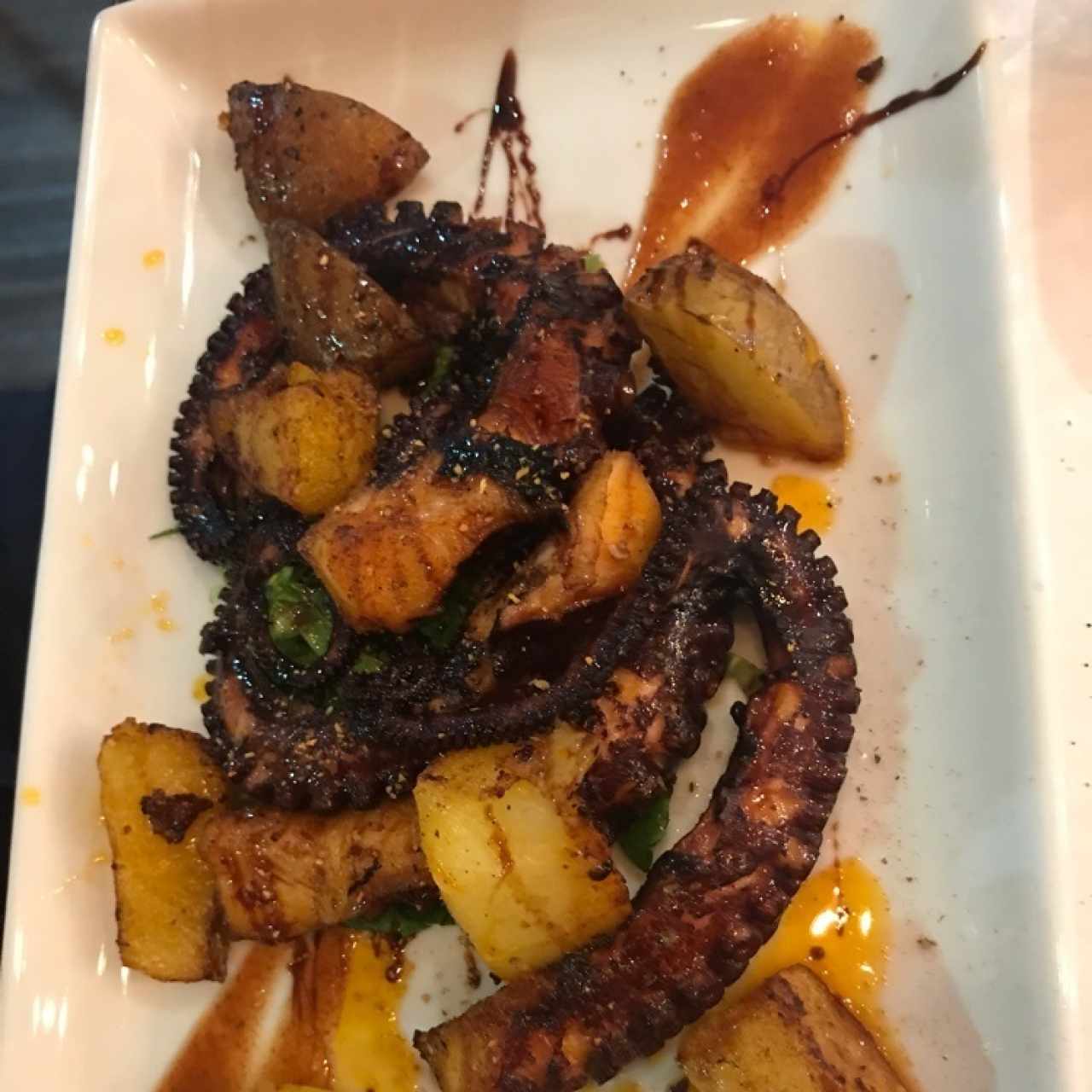 PULPO EN PIMIENTOS MORRONES