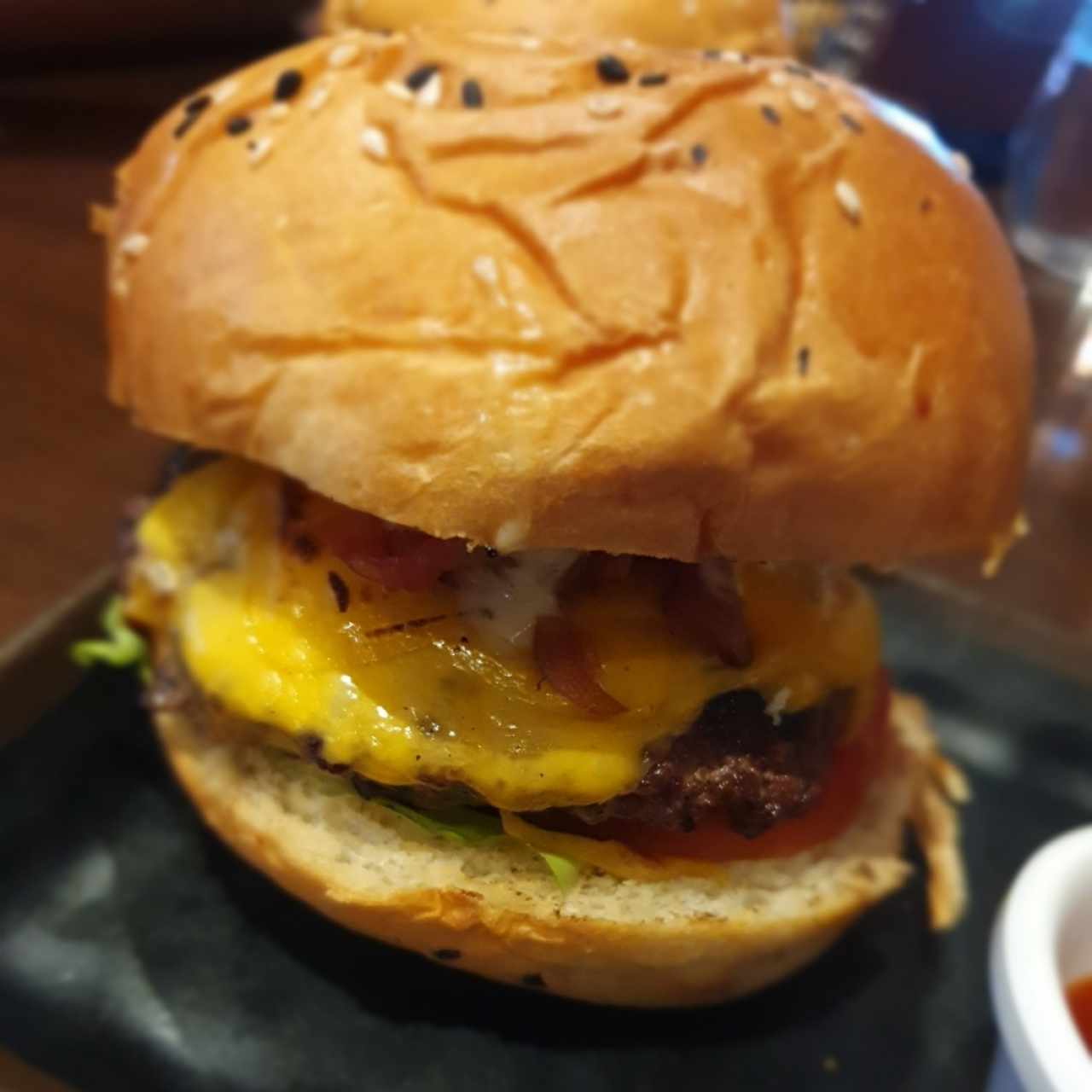 TRIPLE CHEDDAR CON BACON