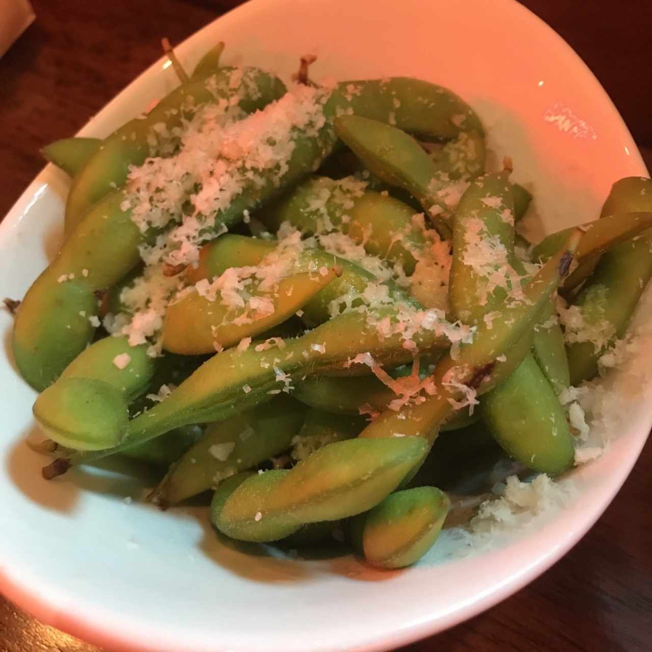 PARA PICAR - EDAMAME CON PARMESANO