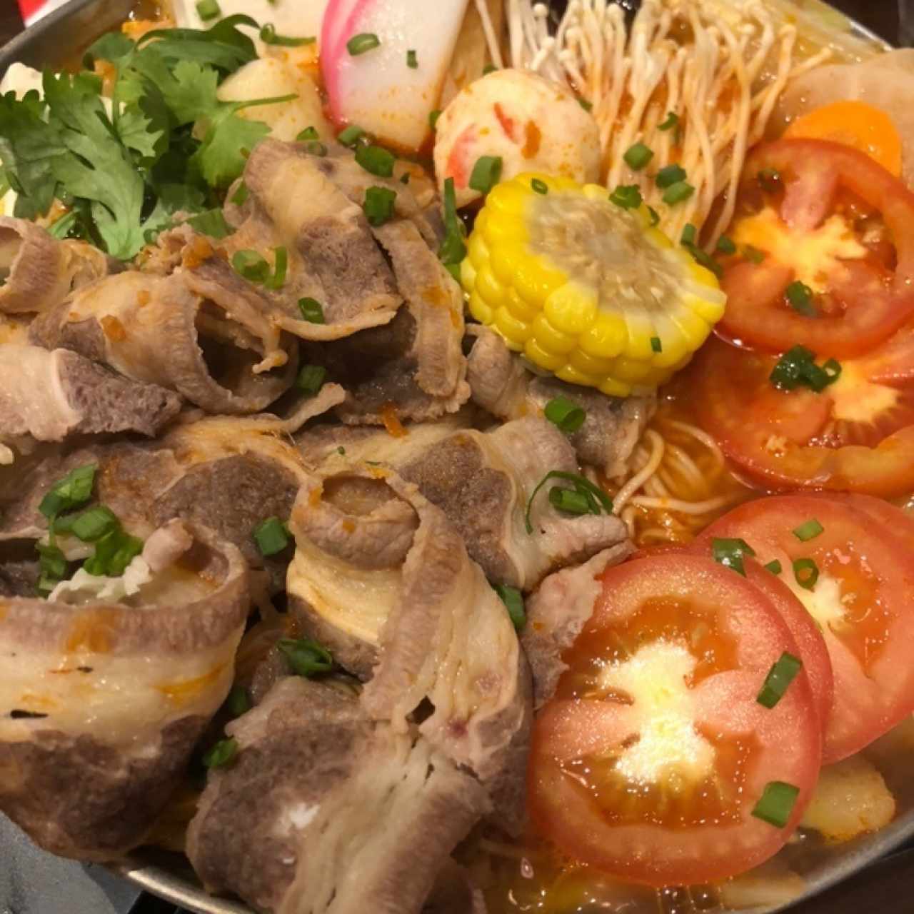 Hotpot de carne y tomate