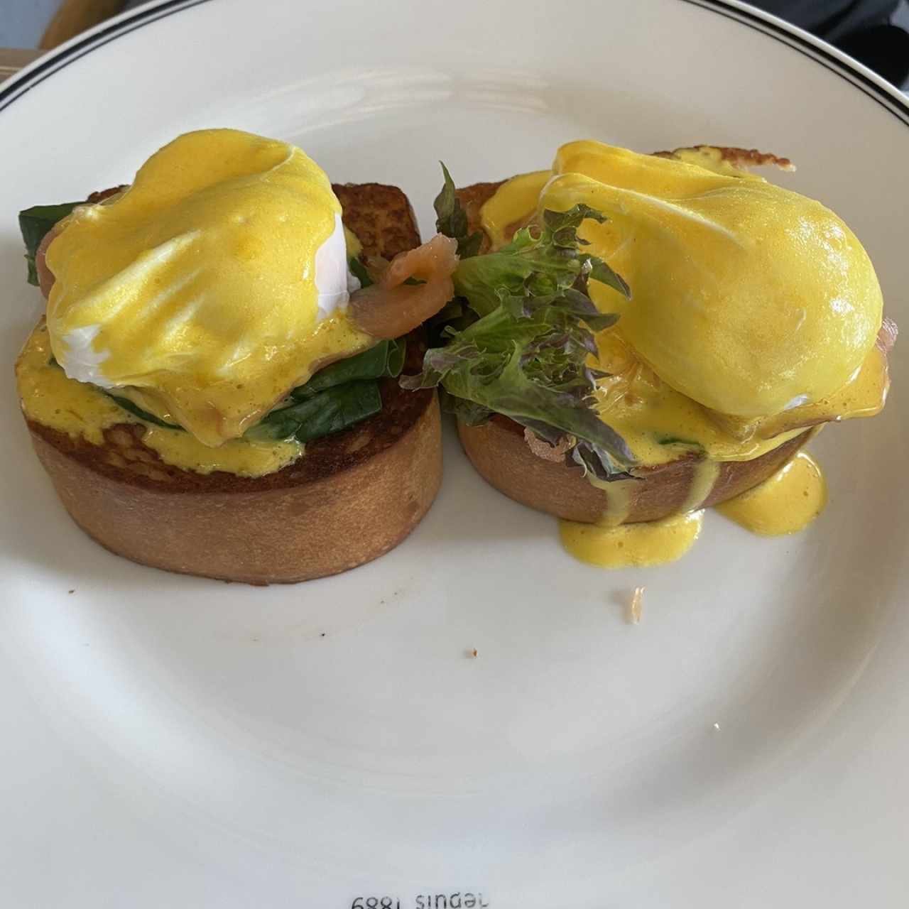 Huevos benedictinos