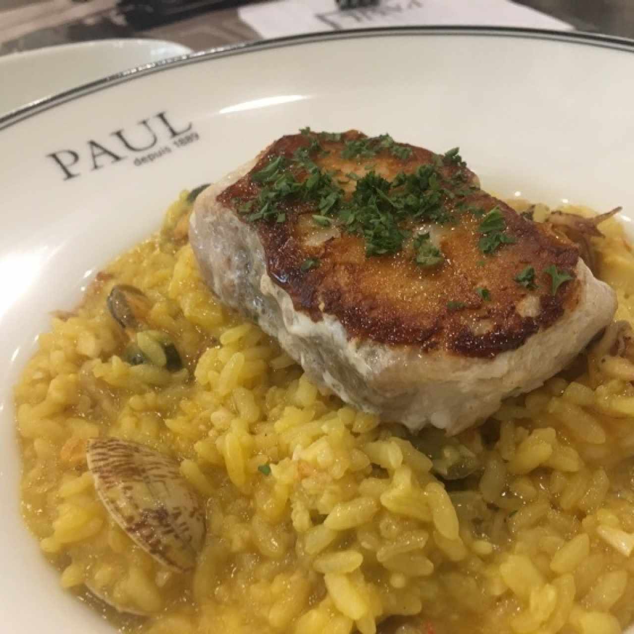 corvina en arroz con mariscos 