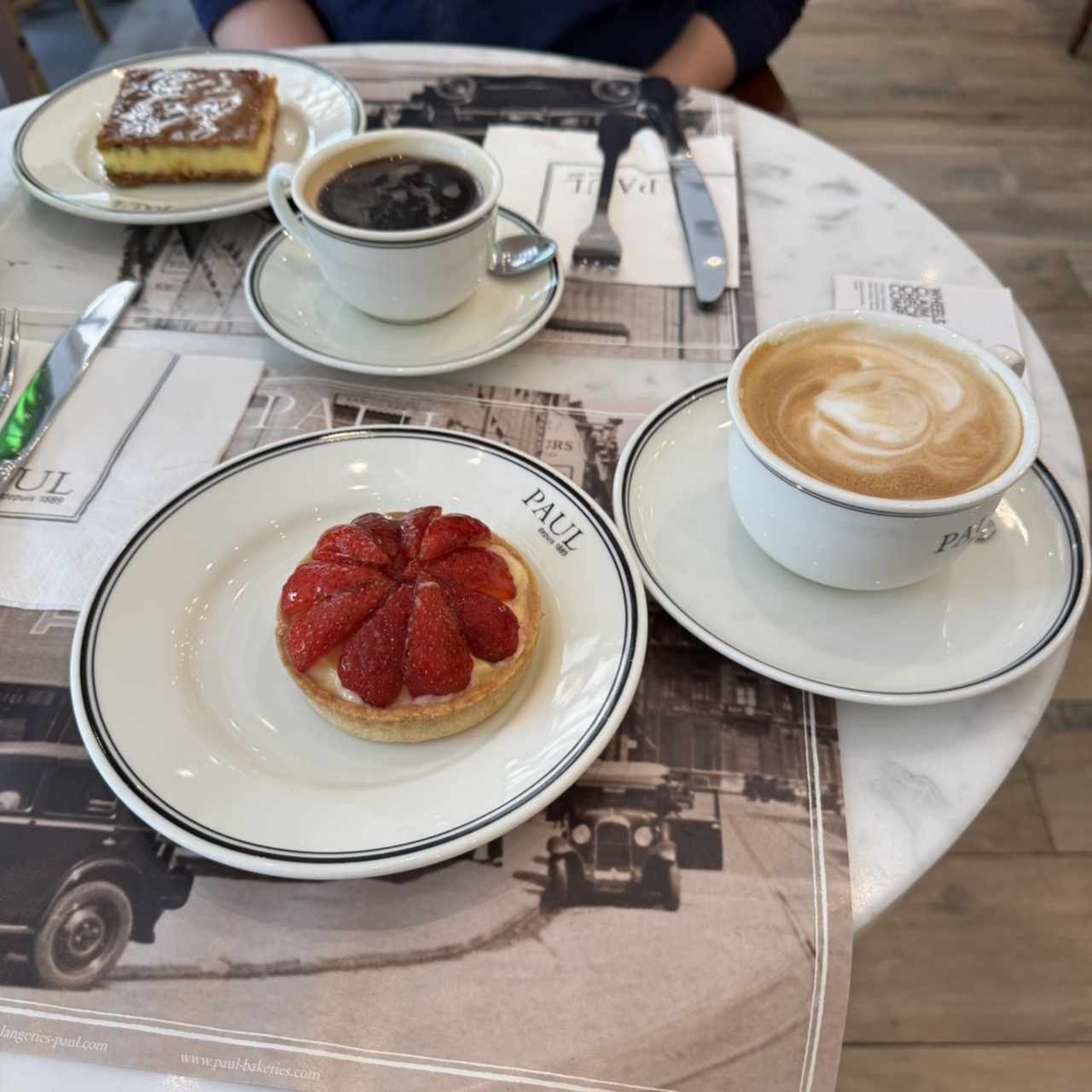 Milhoja & Tartaleta de Fresa
