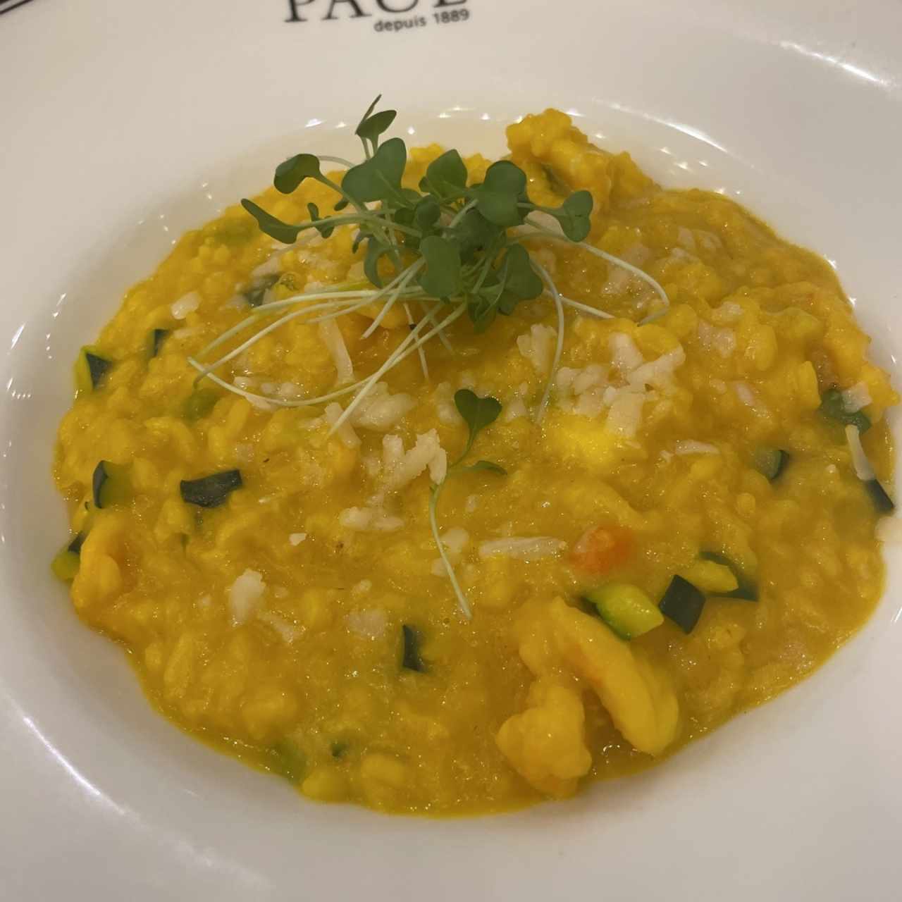 Risotto de salmon con camarones