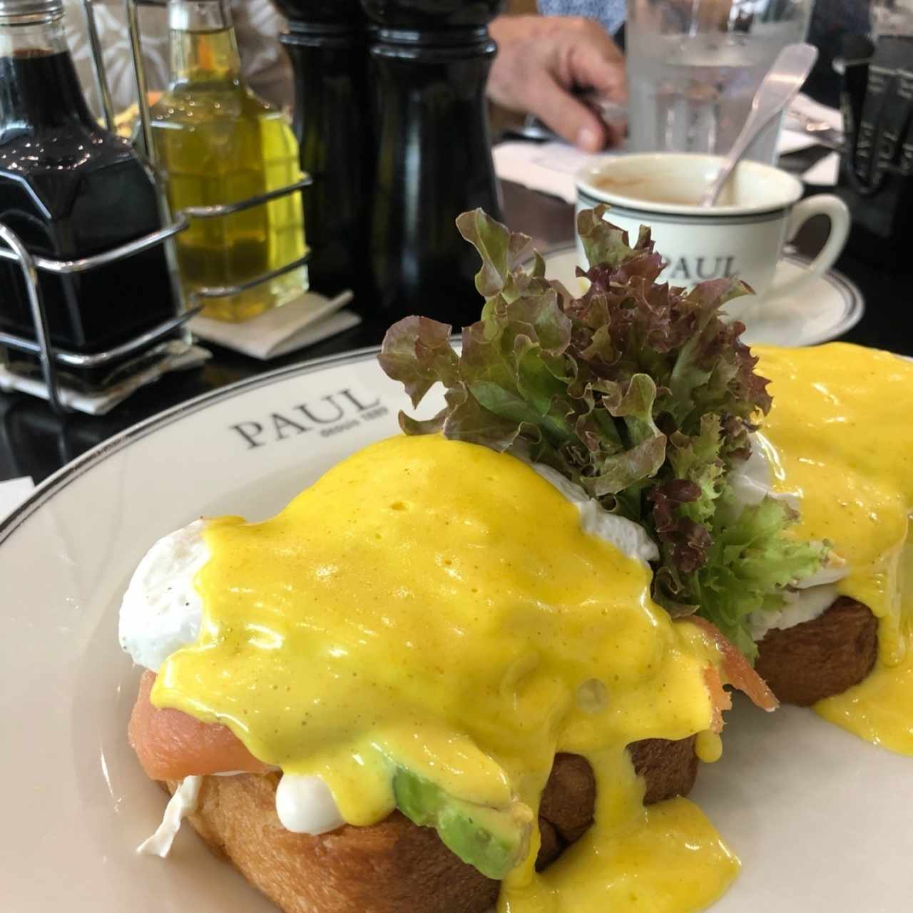 huevos benedictinos