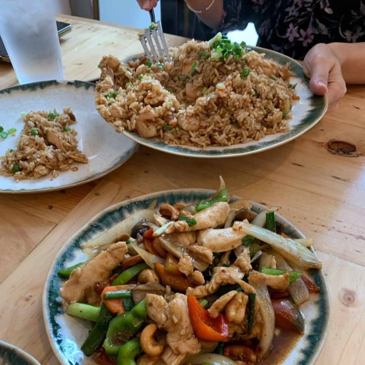 arroz chino frito combinacion mas pollo thai con vegetales😋😋😋