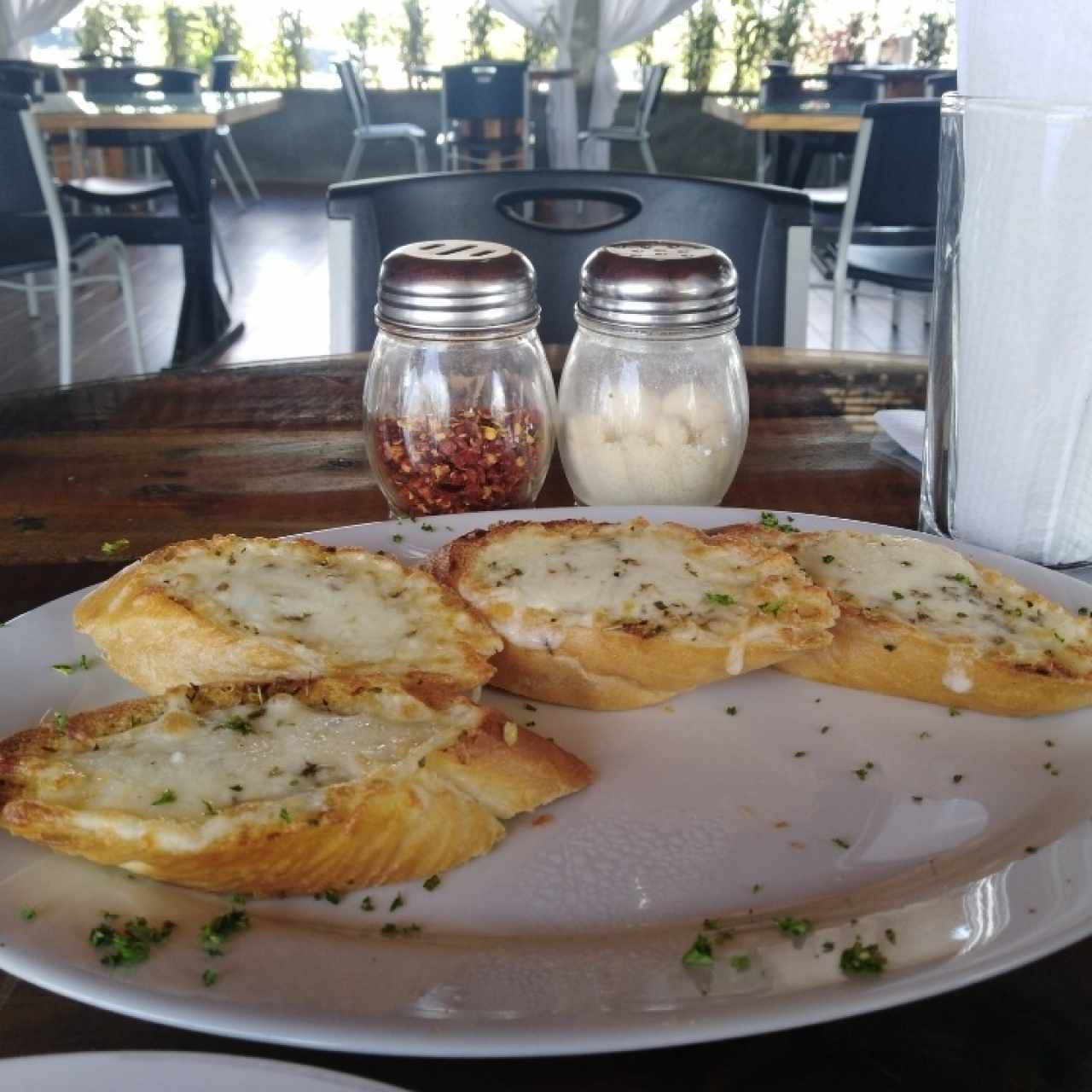 Pan de ajo gratinado 