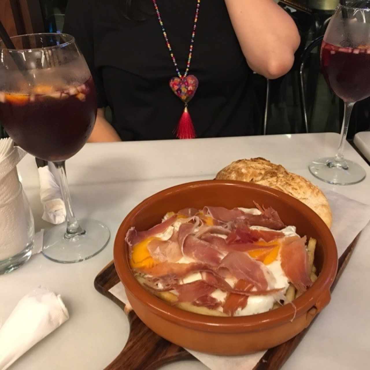 huevos estrellados con jamón serrano