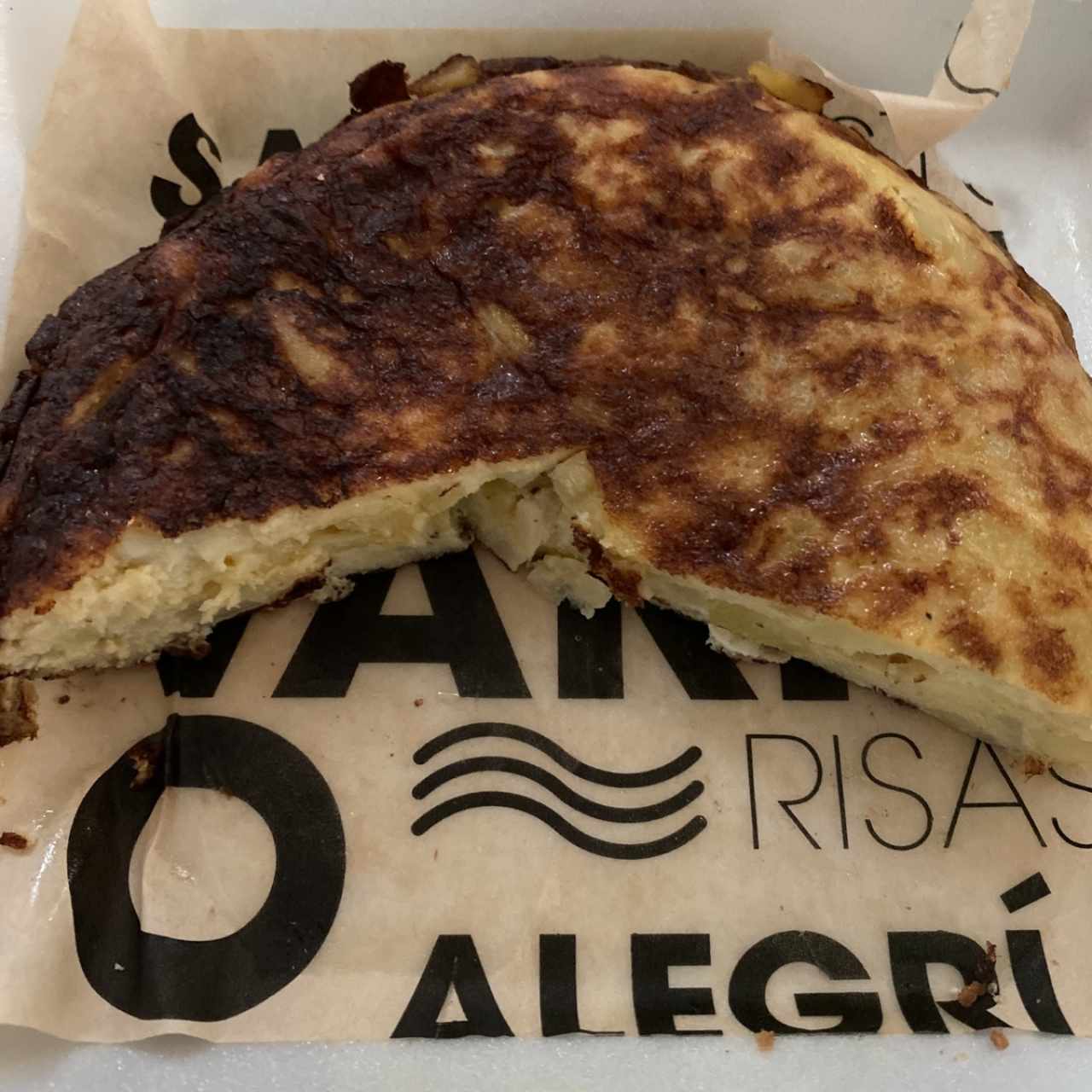 Tortilla de Patatas bien quemada! Mi pésame al chef