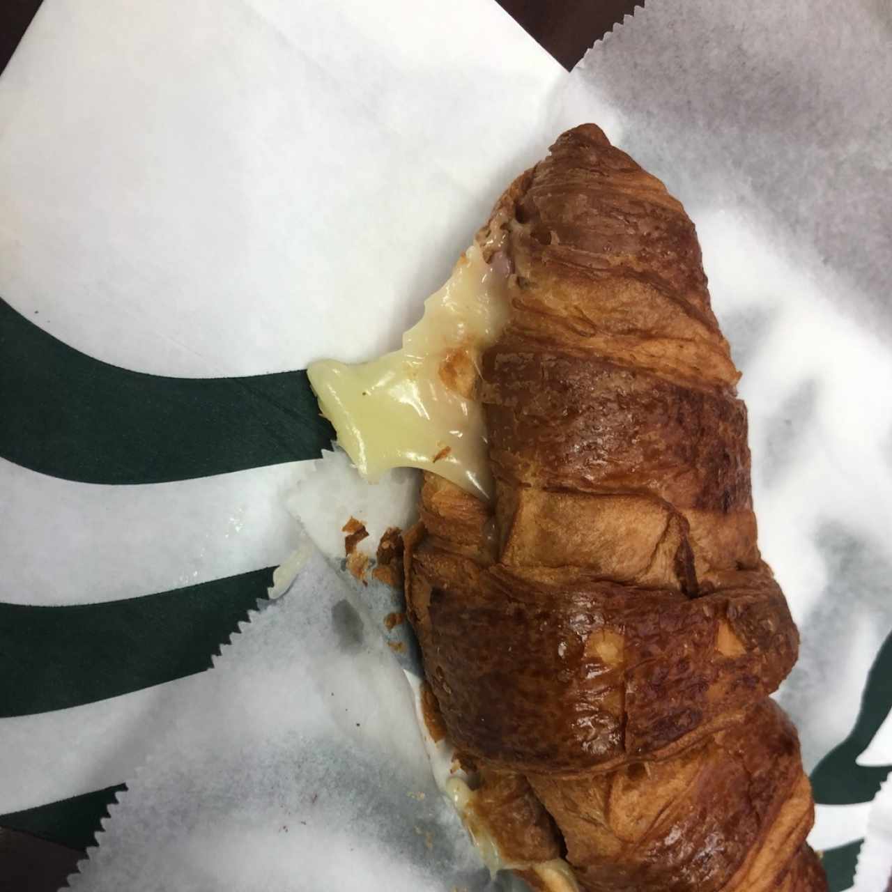 croisan de queso y jamón