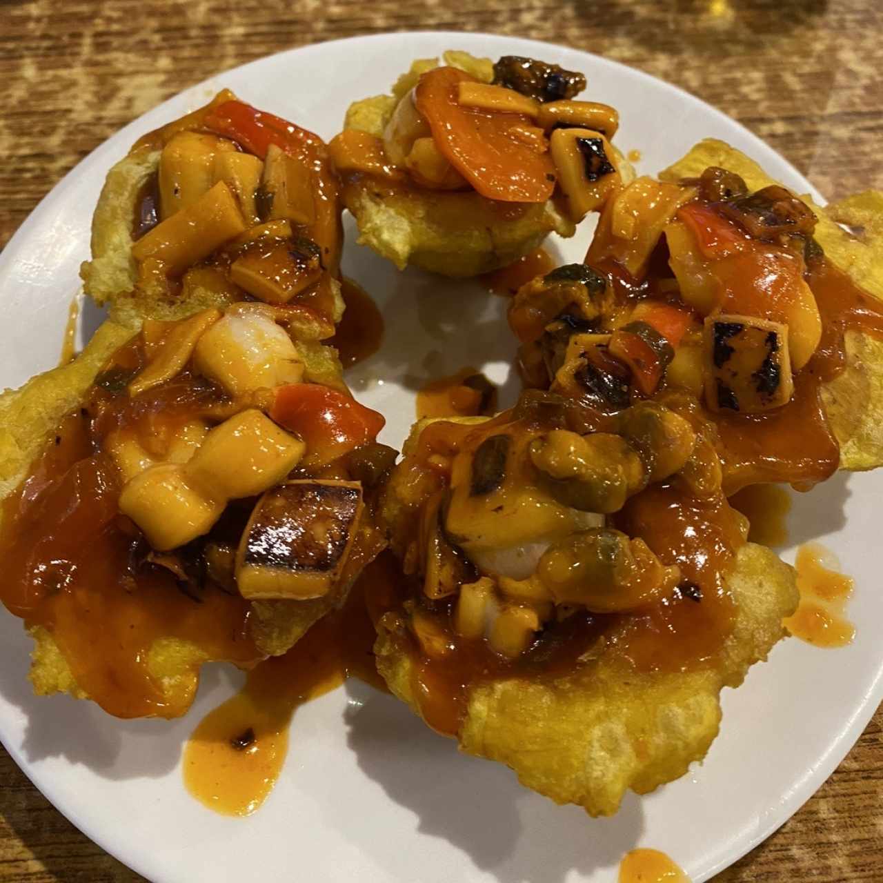 Patacones rellenos- mariscos mixtos