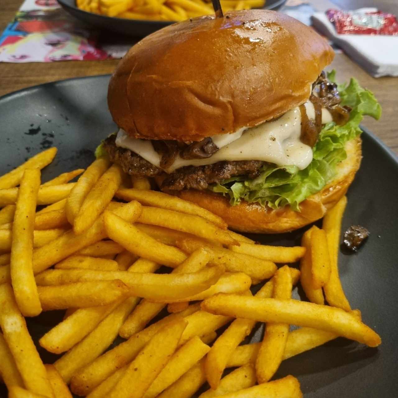 Top Burgers - Mushroom Swiss