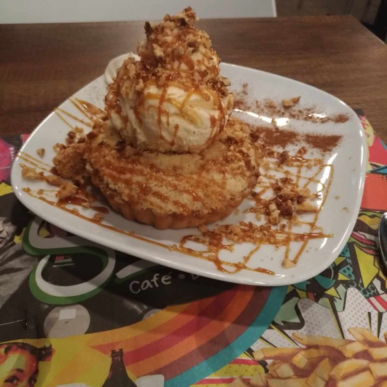 postre, pastel de manzana y helado