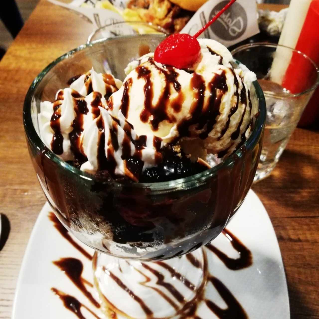 Hot fudge chocolate brownie