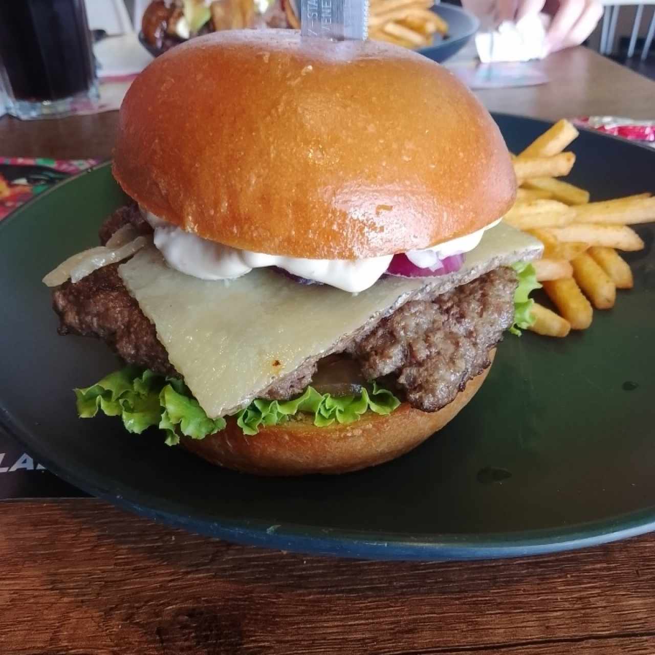 Top Burgers - Madrileña