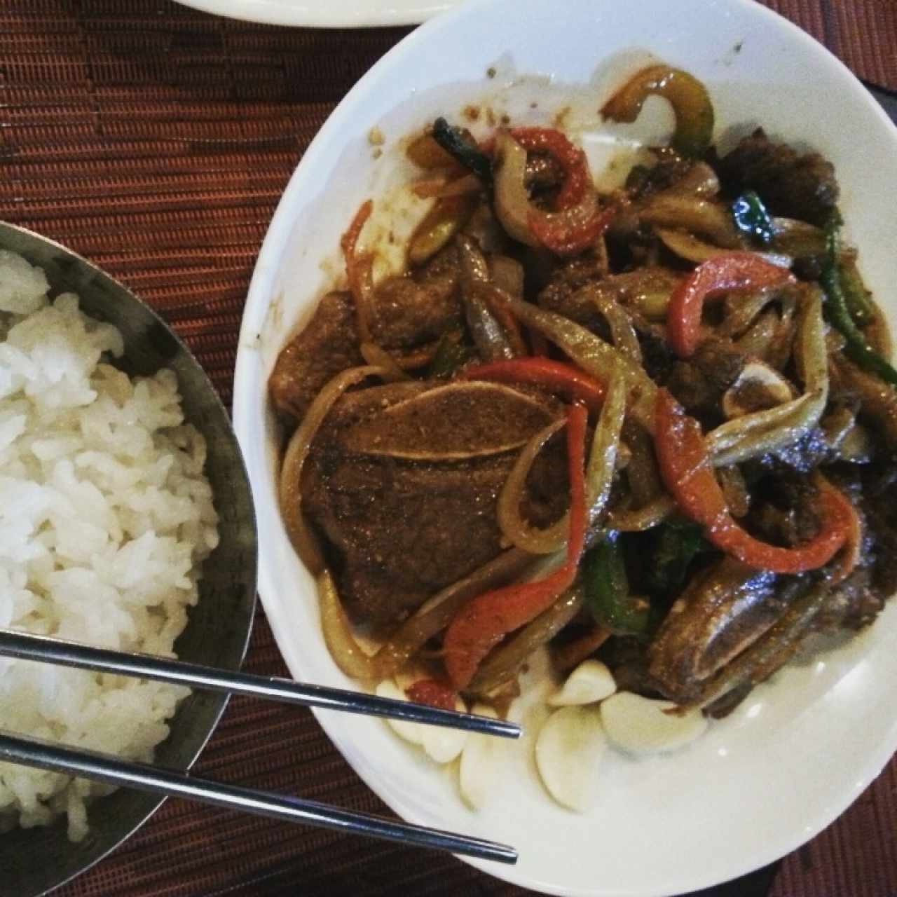 galbi salteado con arroz