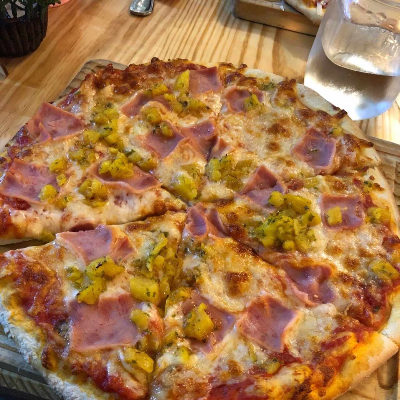 Pizza Hawaiana 