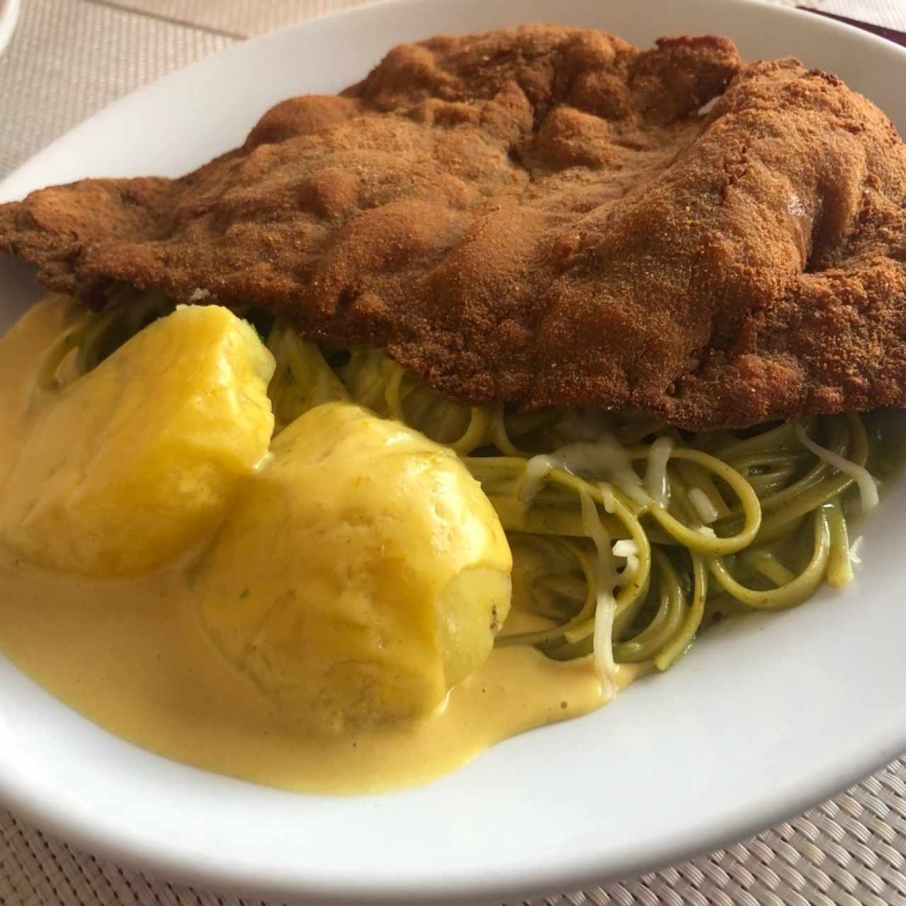 Tallarines Verdes con Milanesa