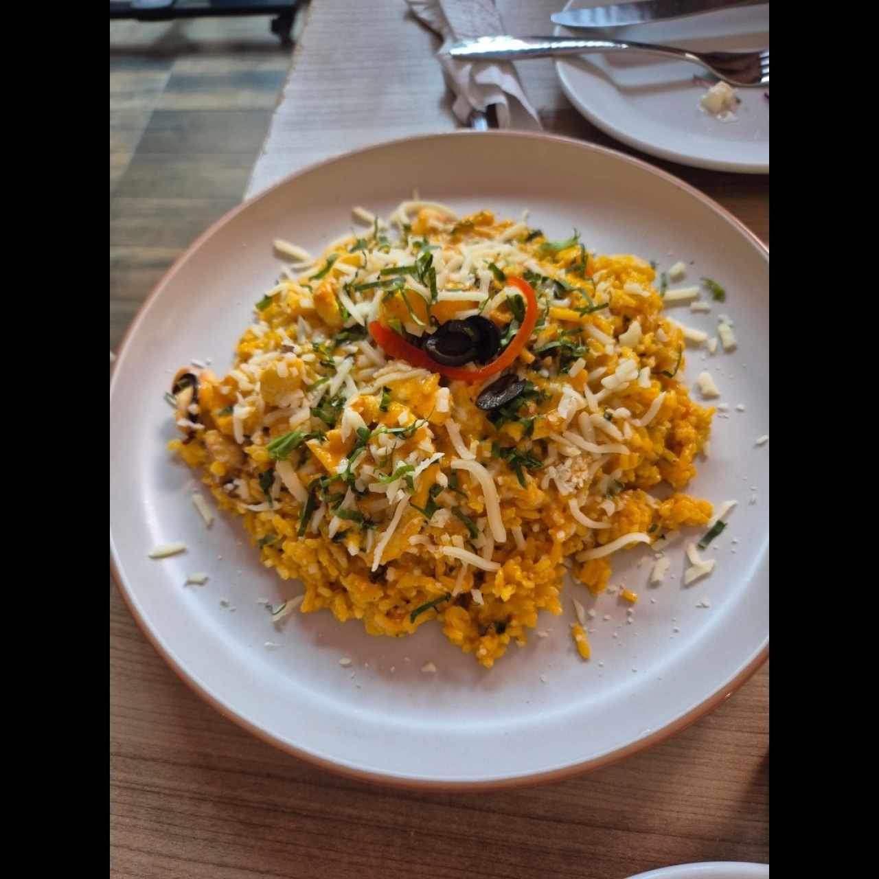 PLATOS FUERTES - Arroz Con Mariscos