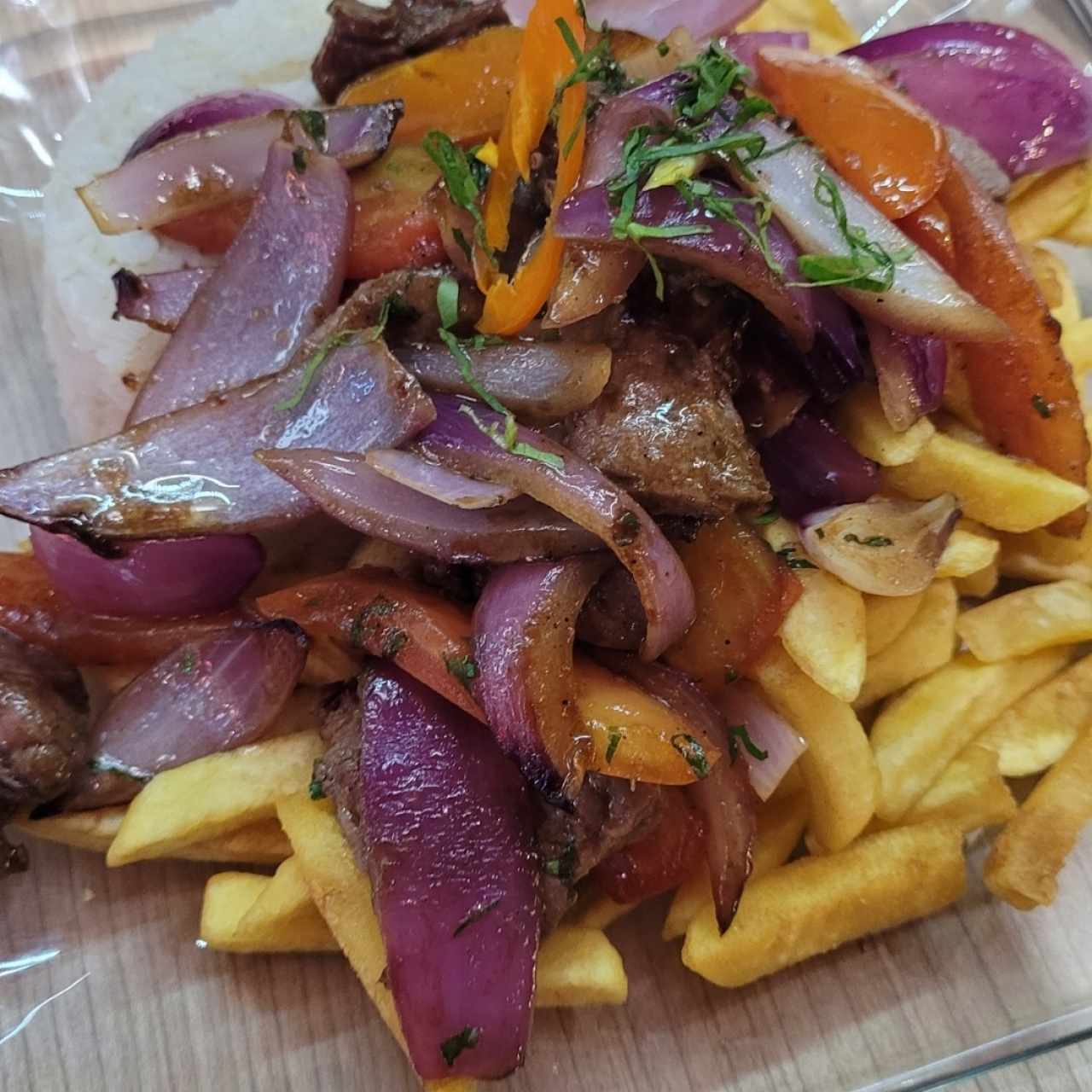 lomo saltado