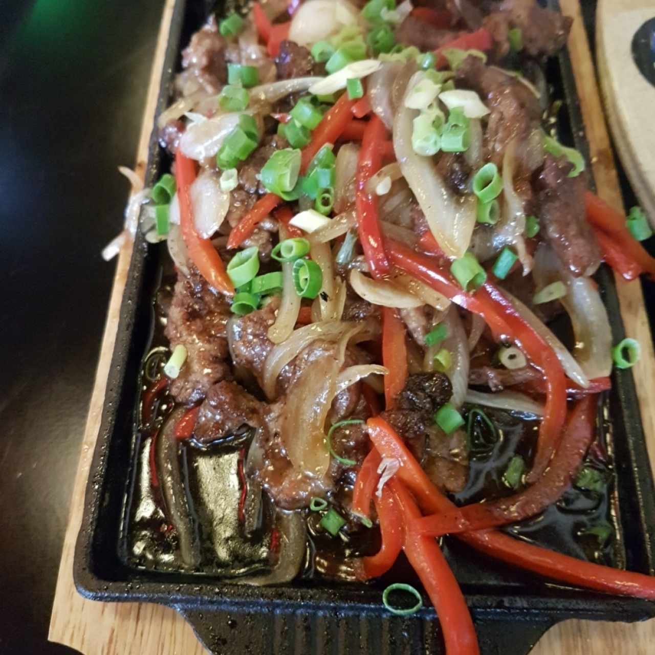 carne sizzling